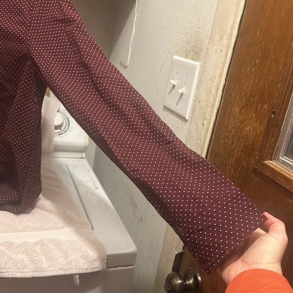 Denim & Flower Ricky Singh Mens Maroon Long Sleeve with white dots - Picture 7 of 10
